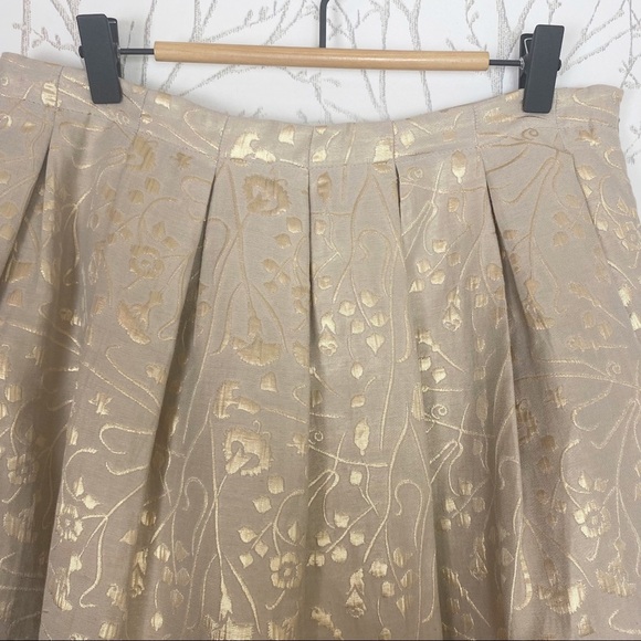 ISANI for TARGET Gold Metallic Jaquard Pintuck Full A-Line Mini Skirt medium - Picture 5 of 10
